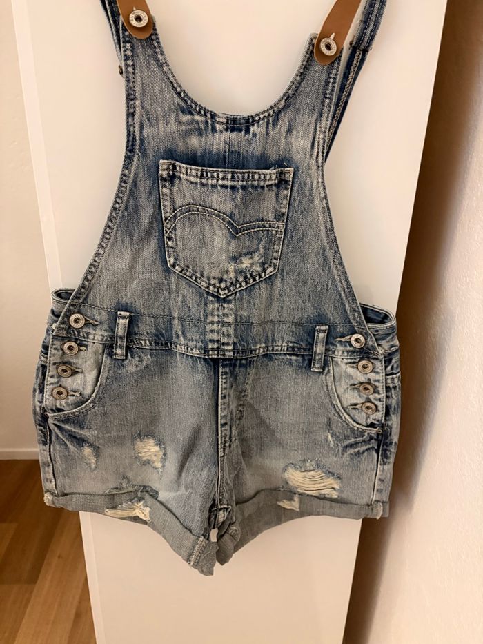 salopette en jeans - photo numéro 2