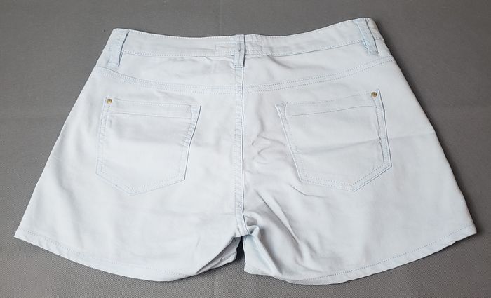 short femme clair, style jean