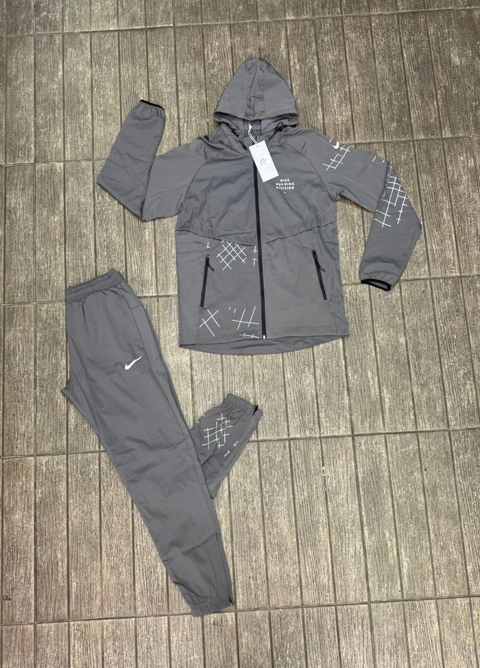 Nike division - photo numéro 3