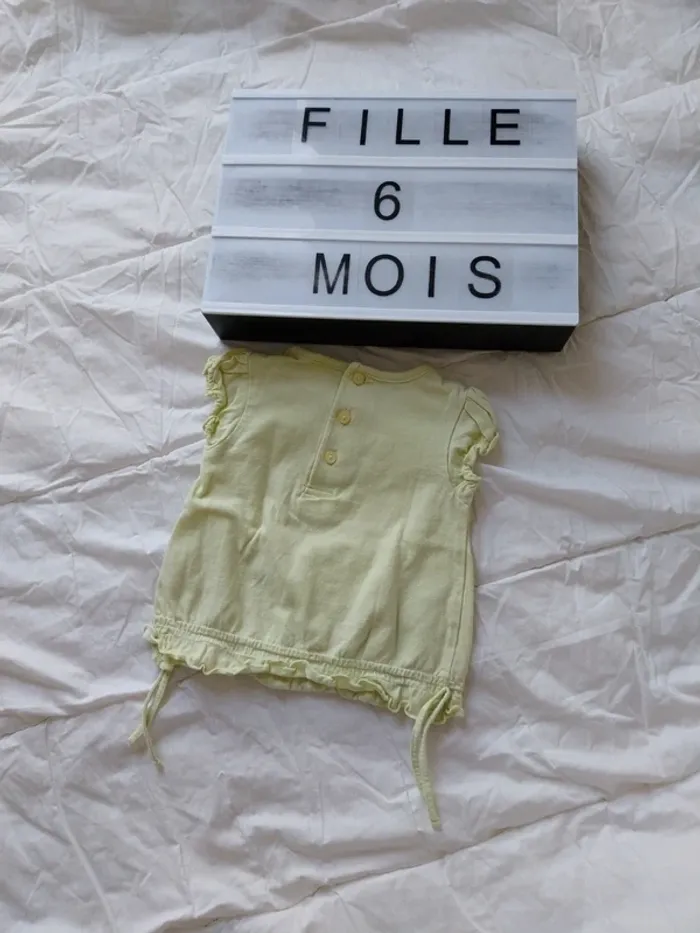 Tee-shirt fille 6 mois - photo numéro 2