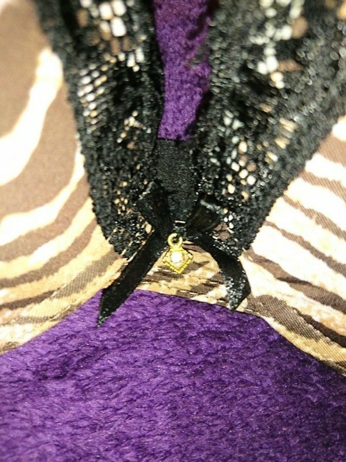 Soutien-gorge coque rembourré zébré avec strass - photo numéro 4