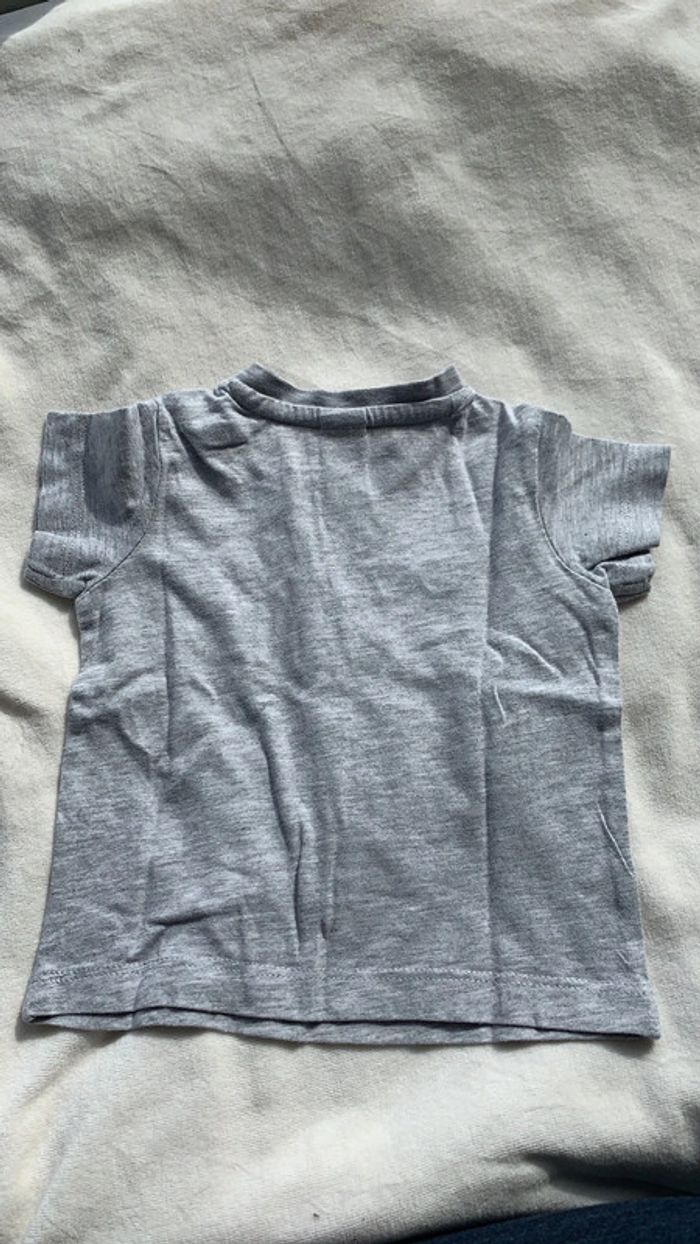 Lot de t-shirts 6 mois - photo numéro 7