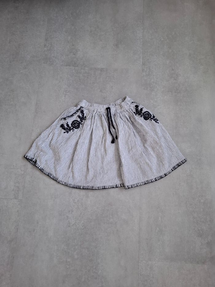 Jupe tape à l'oeil 6 ans