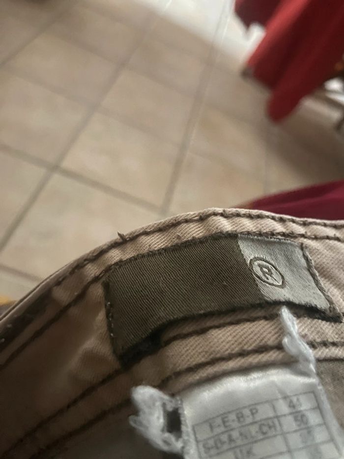 Short taille 44, R - photo numéro 3