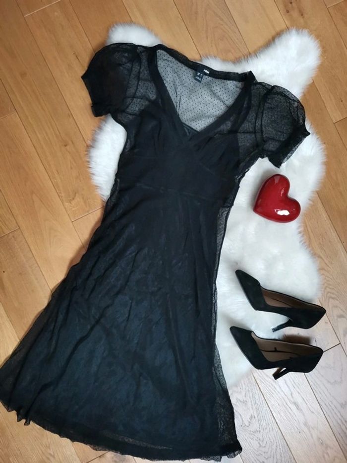 Jolie petite robe noire en plumetis Vintage 😍