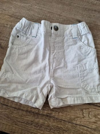 Short 9 mois
