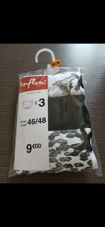 Lot de trois culottes en coton 46/48