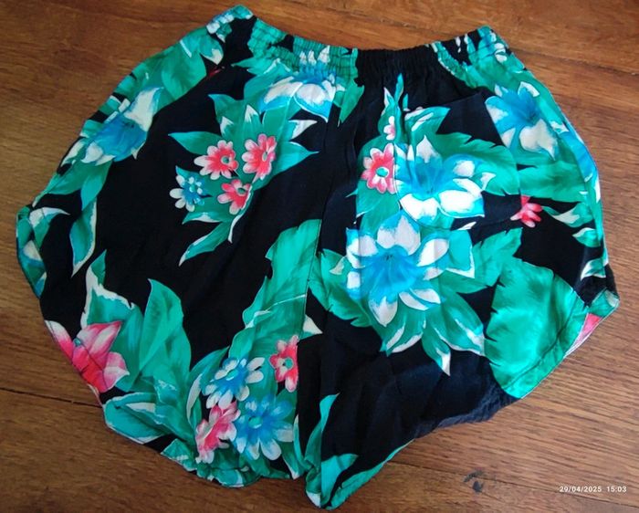 Ensemble short et haut fleurs taille M - photo numéro 3