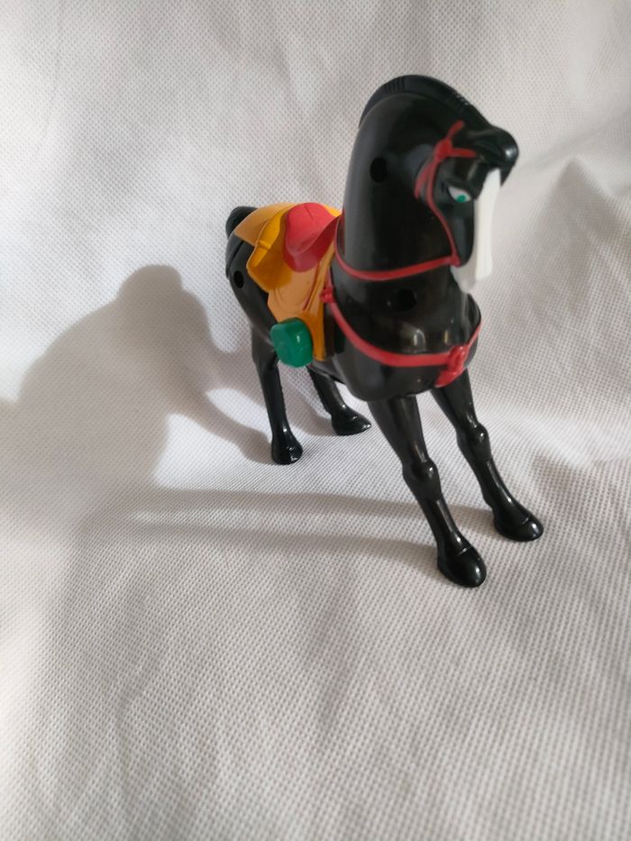 Figurine Mulan, Khan le cheval noir de 1998 McDonald's - photo numéro 3