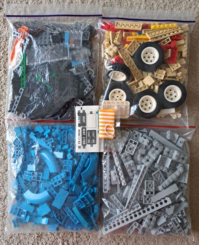 Lego Creator set 10252 Volkswagen Beetle (VW Bettele) + 40252 - photo numéro 7