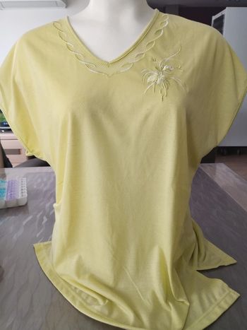 Tee shirt fétiche taille 42 44 anis