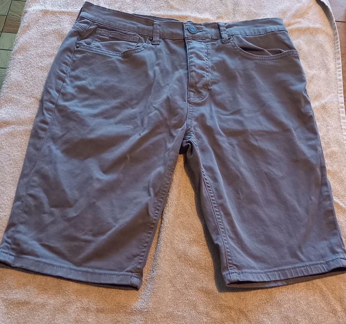 Pantacourt gris Taille 44 L ou M Denim Co style Jean gris