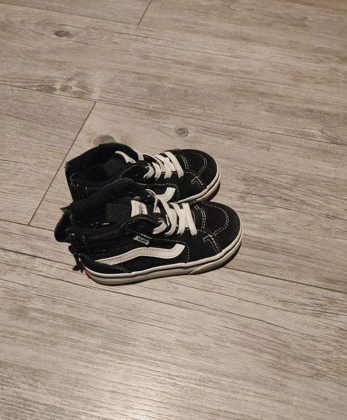 Vans montante noire très bon état 23.5 - photo numéro 9