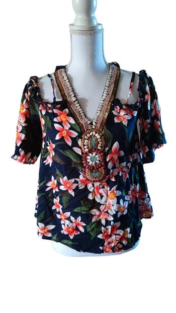 Tee-shirt épaules dénudées TU