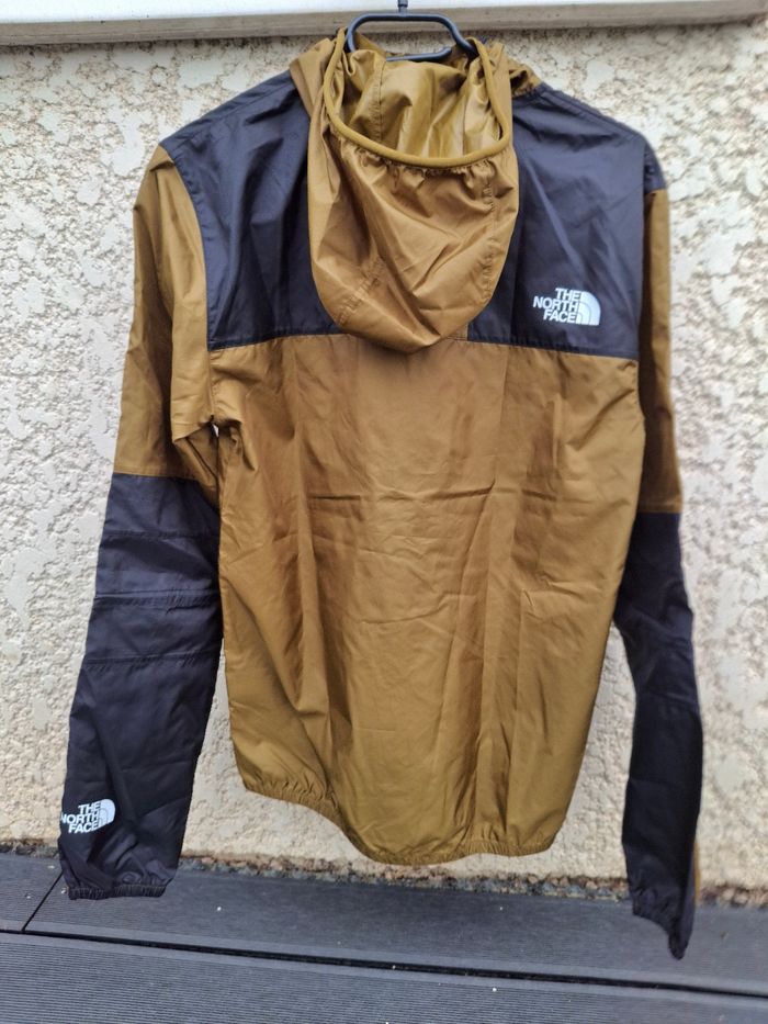 Veste Coupe-vent The North Face XS Neuve - photo numéro 3