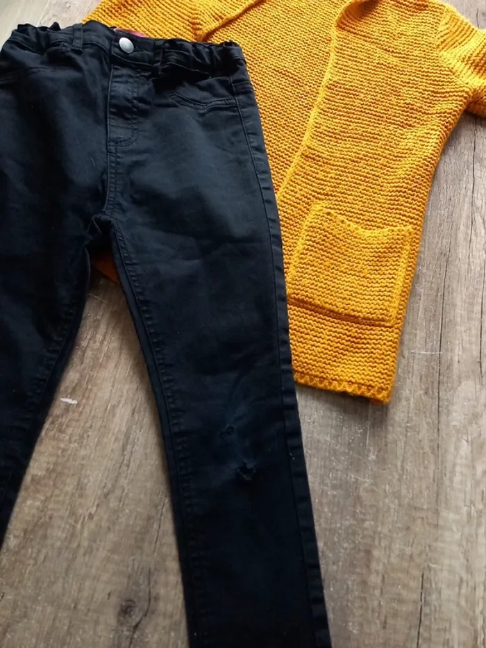 Ensemble gilet en laine et jeans noir 8 ans - photo numéro 10