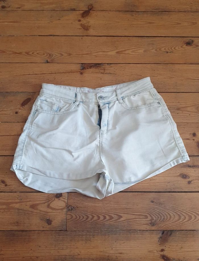 Mini short en jean blanc délavé M