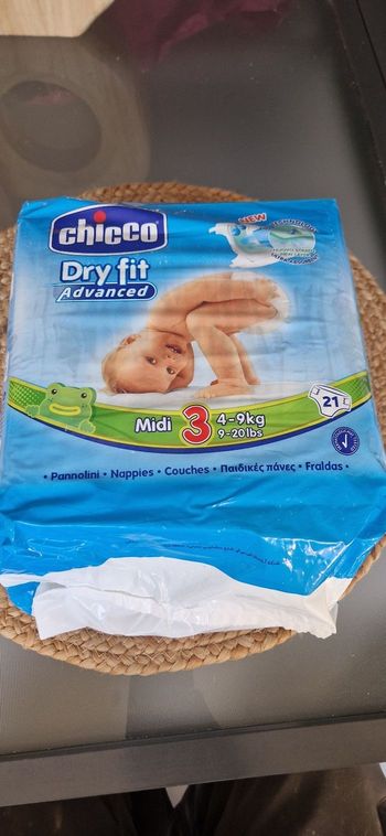 Couches chicco taille 3