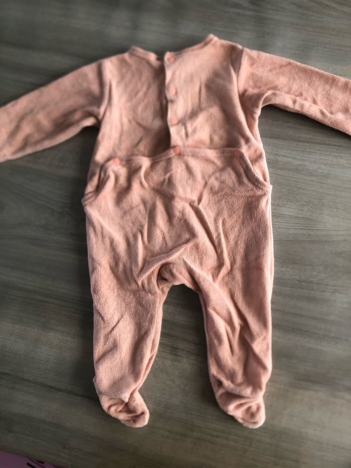 Pyjama 6 mois - photo numéro 2