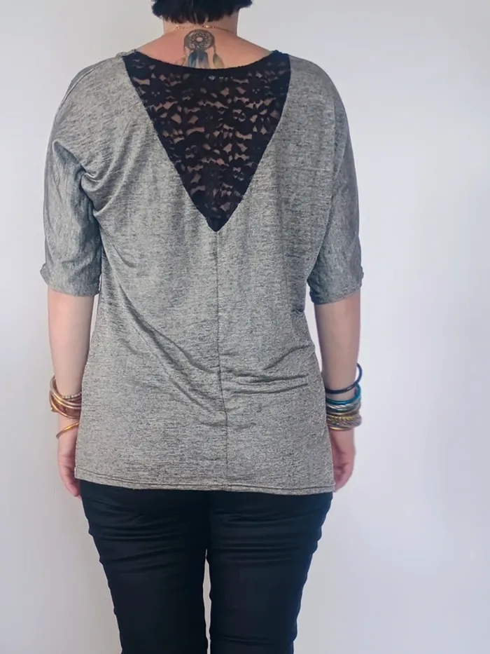 Haut gris chiné avec dentelle noire – Mim – Taille XL - photo numéro 2