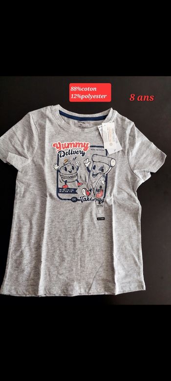 T-shirt avec inscription garçon 8ans