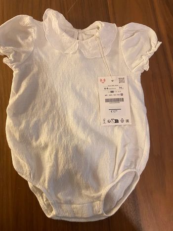 Body manches courte avec col dentelle 6-9 mois Zara neuf avec étiquette