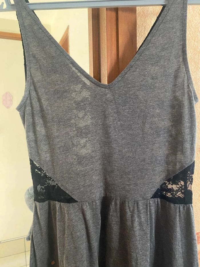 superbe robe avec dentelle taille 36 - photo numéro 3