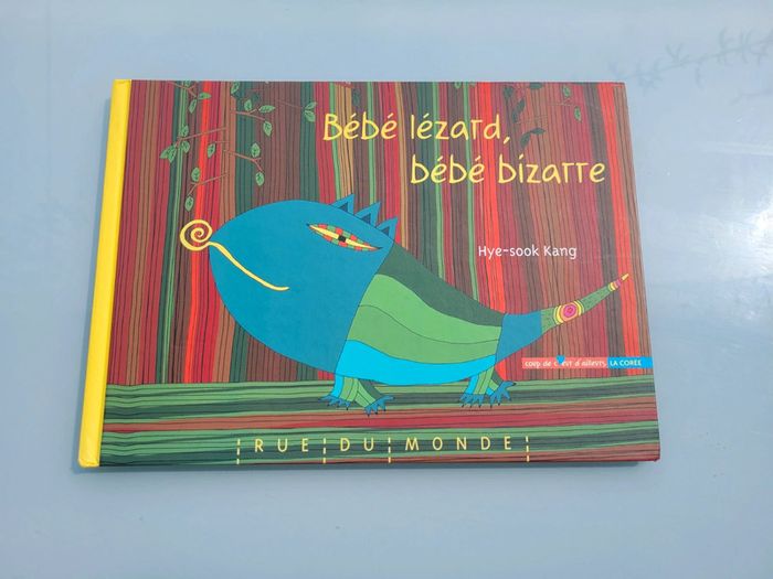 Superbe livre animé Bébé Lézard 🦎 bébé bizarre, Rue du Monde - photo numéro 2