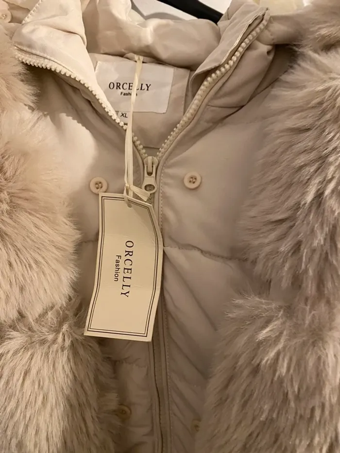 Superbe manteau - photo numéro 2