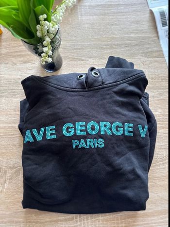 Pull avenue Georges V Paris xs
