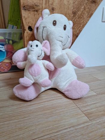 Peluche éléphant