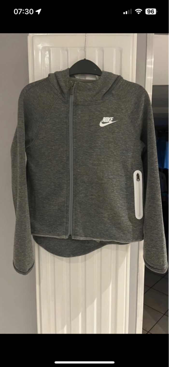 Ensemble Nike Tech fille 6/7 ans - photo numéro 8