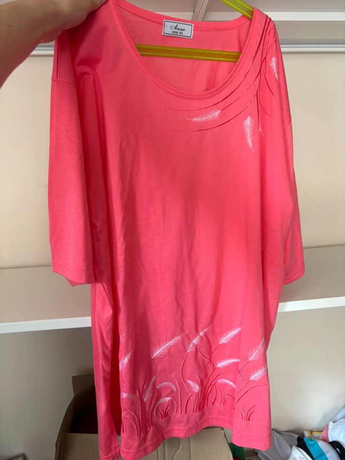 Haut rose plume