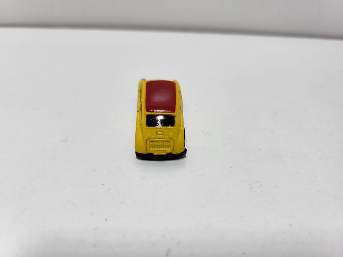 No. 21 Fuji Subaru 360 Voiture - photo numéro 4