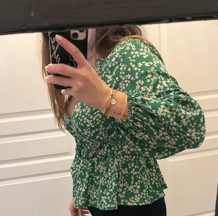 Blouse verte - photo numéro 2