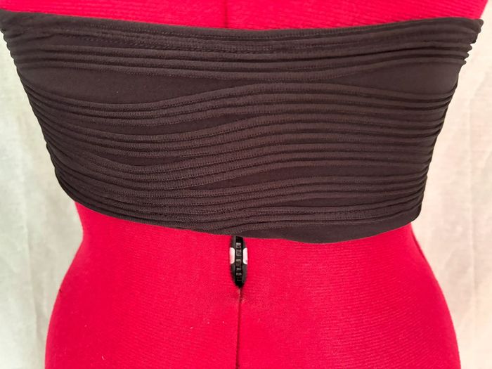 Magnifique crop top dos nu sexy noir décolleté plongeant - photo numéro 2