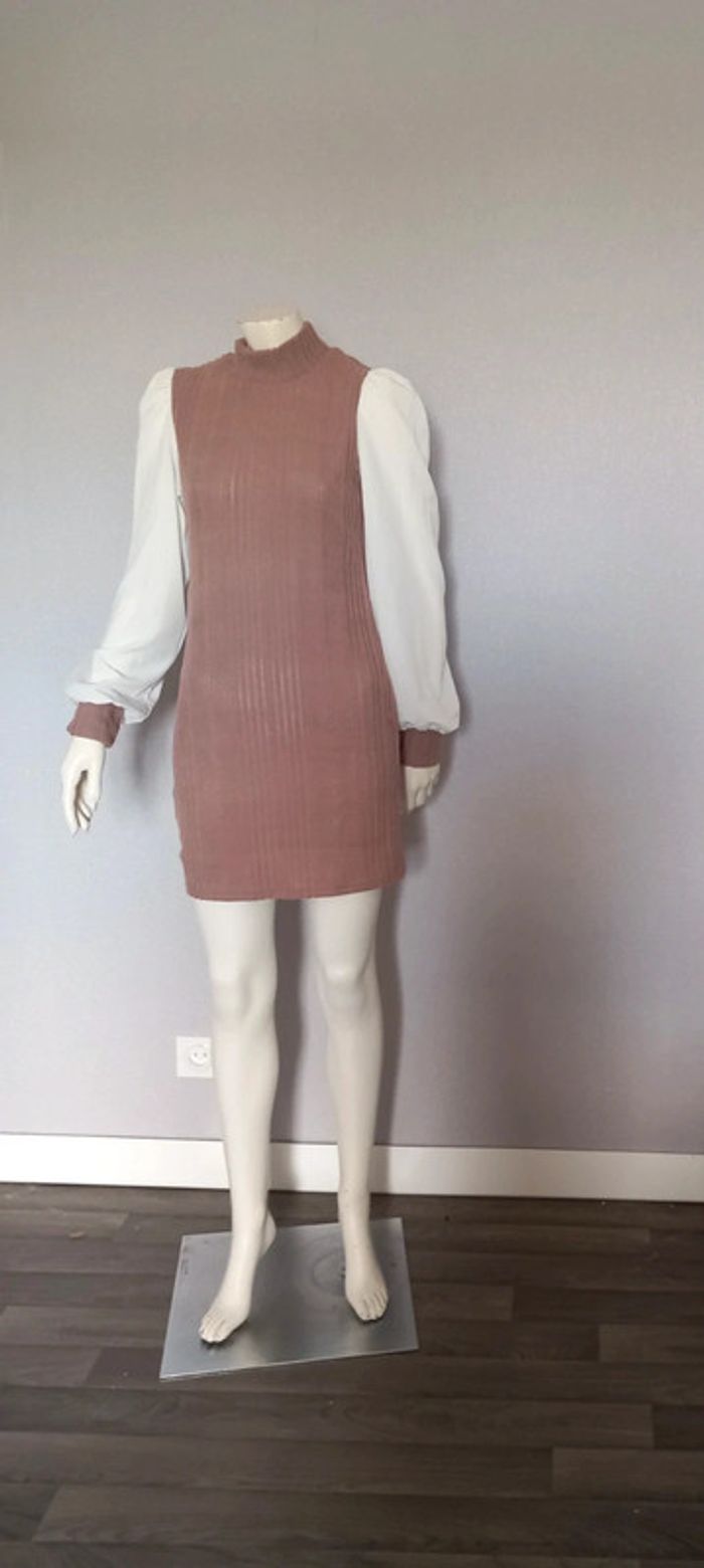 Robe neuve L.