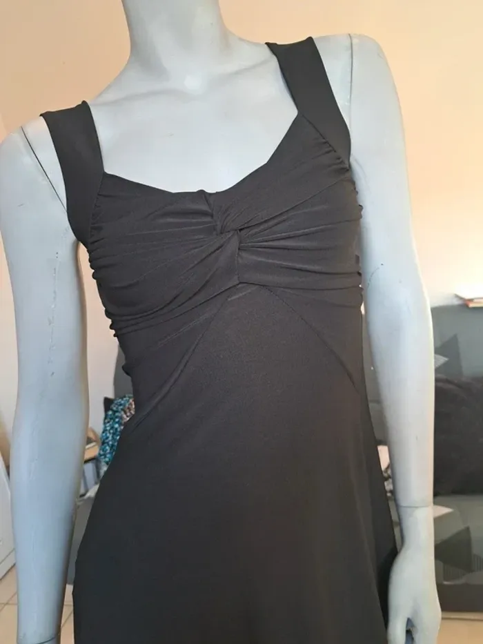 Robe noire légère - photo numéro 2