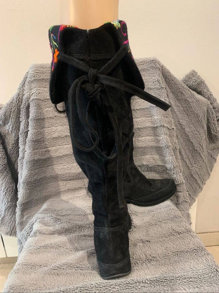 Bottes Lundi bleu taille 37 - photo numéro 5