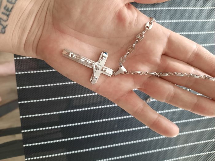Collier avec pendentif - photo numéro 4