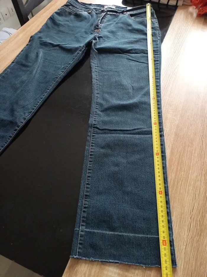 Jean's femme bleu T44 - photo numéro 11