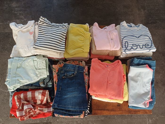 Lot vêtements filles 3 ans 48 pièces