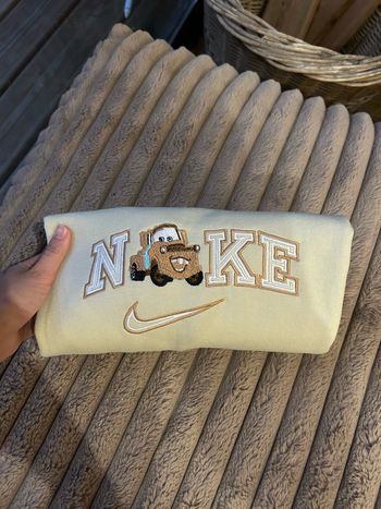 Sweat-shirt brodés cars Martin mixte