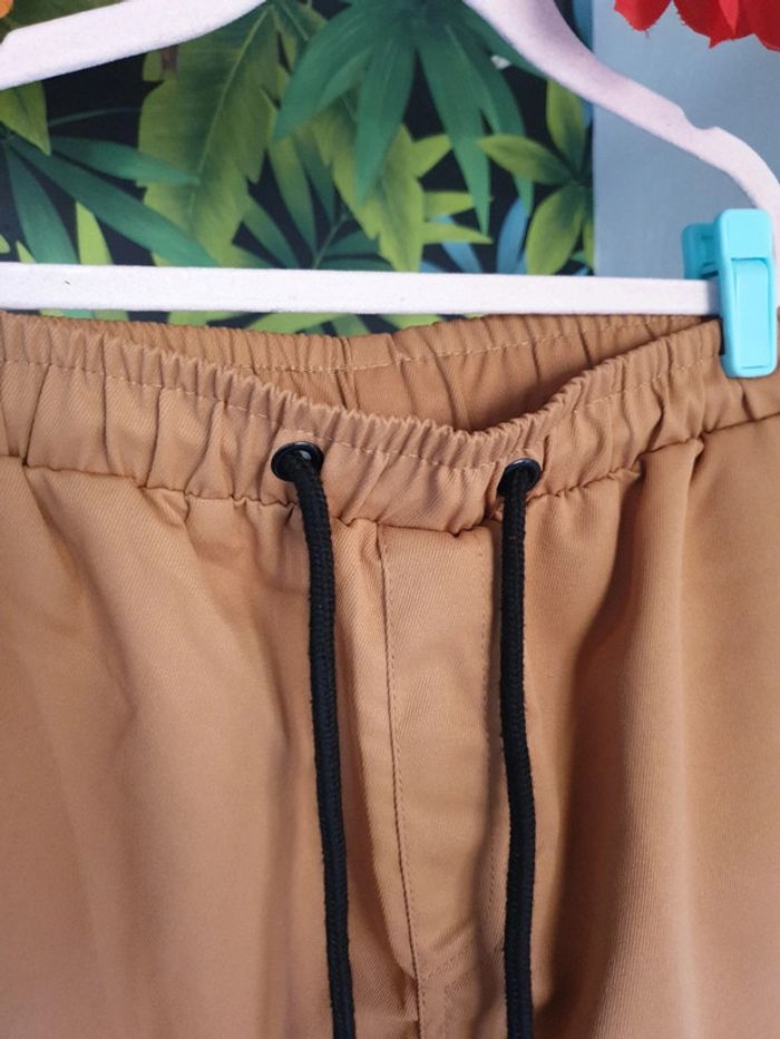 Short camel / noir - photo numéro 4