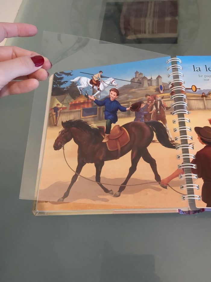 Livre encyclopédie les chevaliers et châteaux forts - photo numéro 3