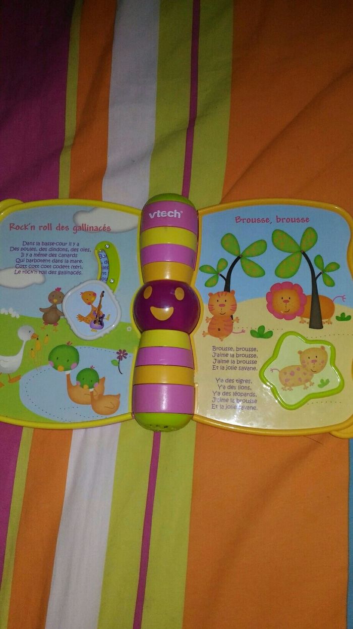 Mon super livre enchanté vtech - photo numéro 2