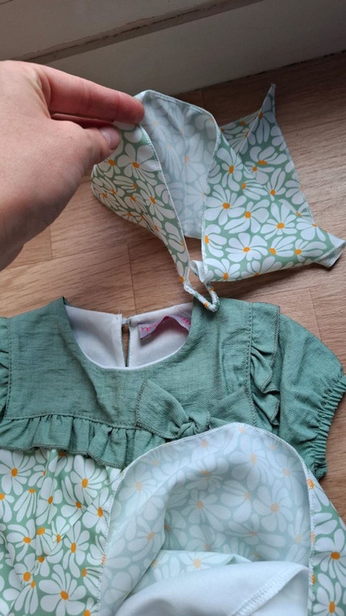 Robe fleurie et foulard - photo numéro 3