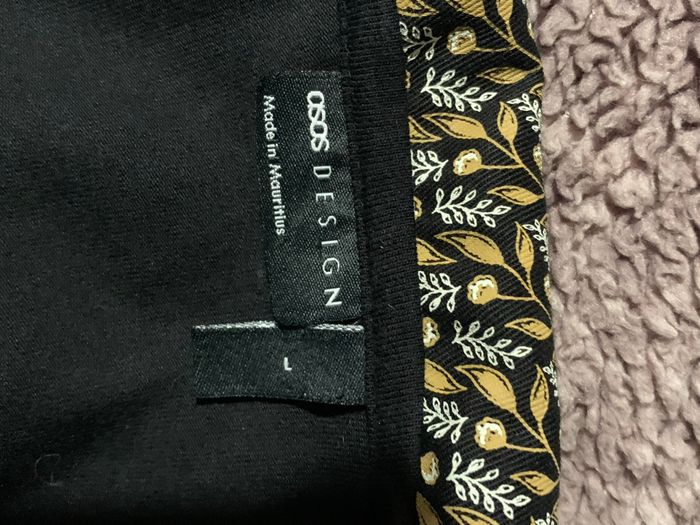 Polo noir - photo numéro 3