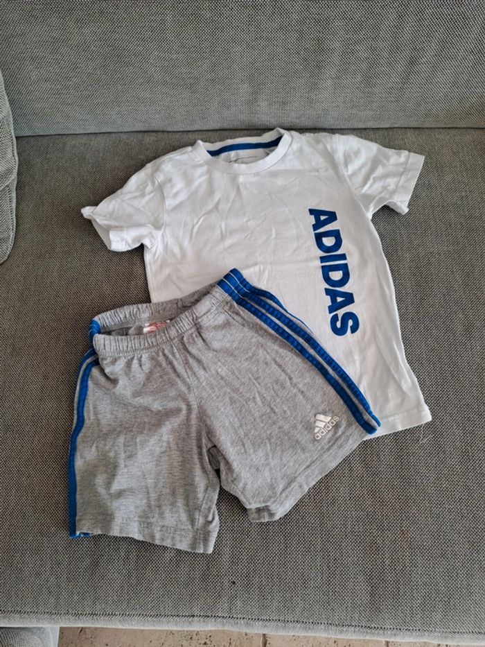 Ensemble short tee shirt