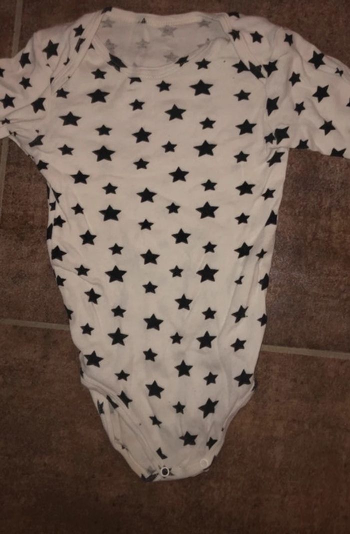 Lot de bodies manches longues 2ans (4 pièces) - photo numéro 3